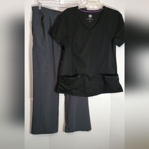 Healing Hands & Cherokee Black and Gray Scrub Set Size Large